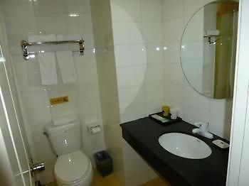 Home Inn Haiyang Road Nantong Buitenkant foto